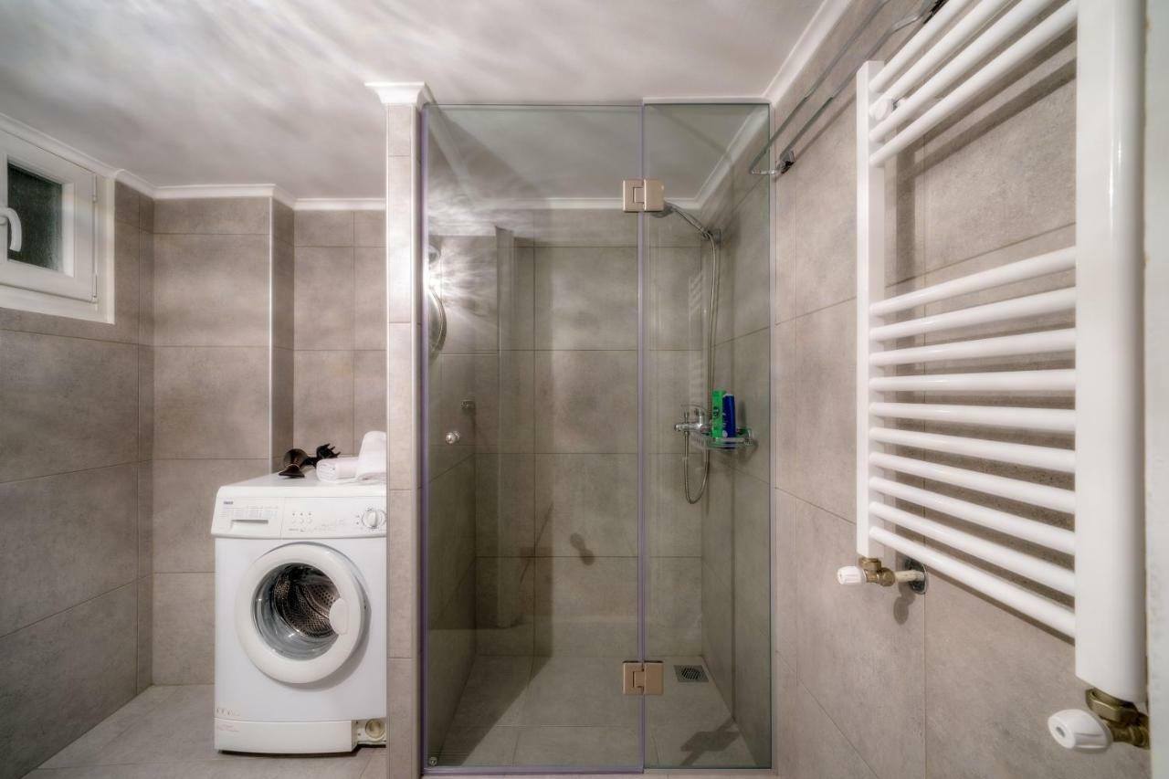 テッサロニキAcropolis Deluxe Apt.アパートメント エクステリア 写真