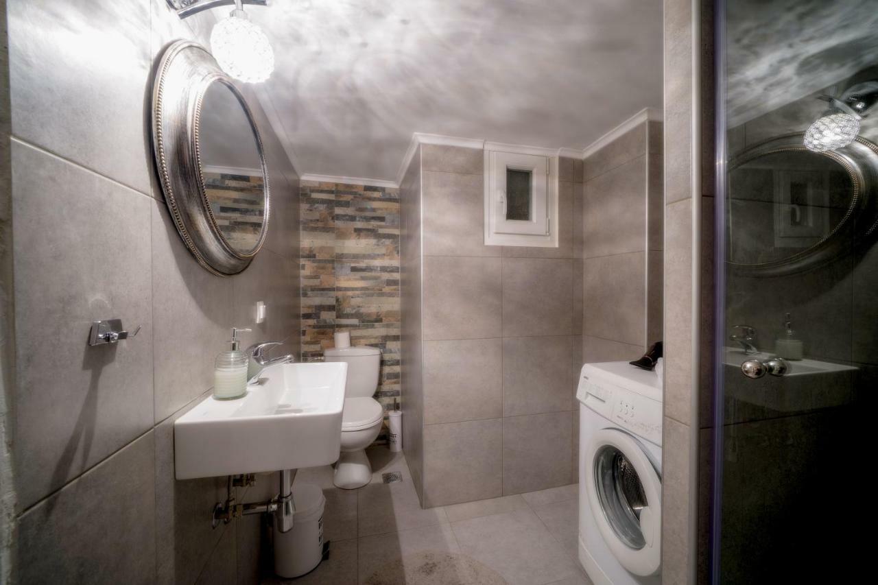テッサロニキAcropolis Deluxe Apt.アパートメント エクステリア 写真